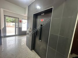 Öğretmenlerevi Mahallesinde 2+1 Giriş Kat Site İçinde Kiralık