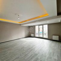 Çekmeköy Yapı Gayrimenkul'den Ekşioğlu Mah. 3+1 Ara Kat !!