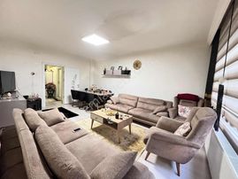 Çarşı İçerisinde İmzaları Toplanmış Ofis Olmaya Hazır 3+1 Daire