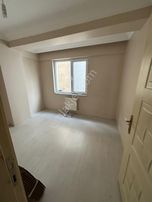 Fatih Mahallesinde Ara Kat 2+1 Kiralık Daire