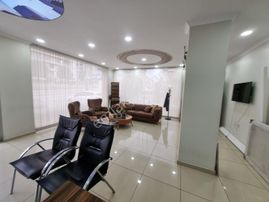 İzmit Yeşilova Halide Edip Adıvar Cad Zemin Satılık İşyeri