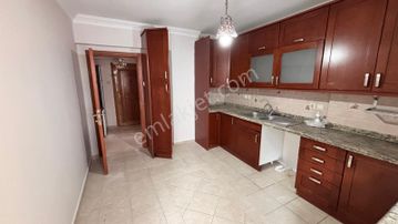 Barış Mahallesinde Site İçerisinde 3+1 Arakat Kombili Daire
