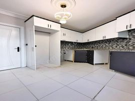 Ardıçlı Mahallesi Balkonlu Özel Dizayn 105 M2 Fırsat Daire!