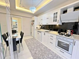 Karacaahmet'te Merkezi Konumda Cam Balkonlu Masrafsız Lüx 2+1