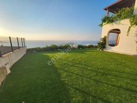 Gümüşlük Koyunbaba Lebi Derya Manzaralı Bahçeli Müstakil Villa