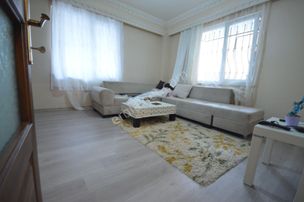 Başokurdan Bahçelievler Yenibosna Metro Yakını Eşyalı 1+1 Daire