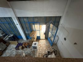 Çeşme Sanayi Sitesinde Satılık Dükkan