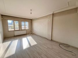 Amazon'dan Serintepe Cami Altı Taziye Yanı 2+1 Kiralık Fırsat !!