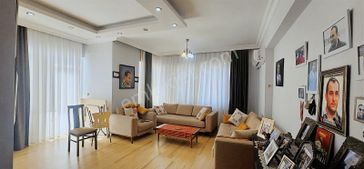 Hurmada 5+1 Anacadde Üzerinde Satılık Daire