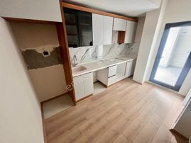 **yüksel'den Edremit'te Ayrı Mutfaklı Lüx Tasarım 2+1 Satılık Dublex**