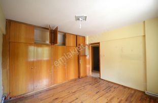 Lise Caddesi Üzerinde Fırsat 2+1 Kombili Fırsat Daire !!!