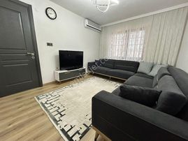 Yeşilyaylada İçi Komple Yenilenmiş 2 Katlı 2 Daireli Müstakil Ev