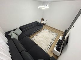 Yeşilyaylada İçi Komple Yenilenmiş 2 Katlı 2 Daireli Müstakil Ev