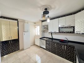 Amazon'dan Sgk Binası Civarında Temiz 3+1 Daire !!!!