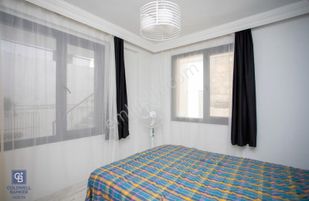 Foça Cumhuriyet Mah. Satılık 6+2 Müstakil Tripleks Villa