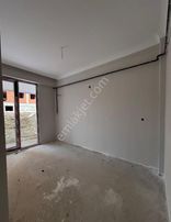 Yalova Çiftlikköyde İskanı Alınmış Yeni Binada Yüksek Giriş 2+1