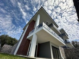 ꧁akçay Ay Emlak'tan꧂pelitköy'de Muhteşem Deniz Manzaralı Çift Salon Mutfak Satılık 4+2 Müstakil Ev