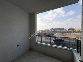 2.500.000 Tl !!! Kredi İmkanı Beyhekim Şafak Cad.üstü 4+1 Daire