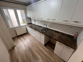 Yüksel'den Cumhuriyet'te Şahane Konumda Kapalı Mutfak 2+1 Satılık Daire