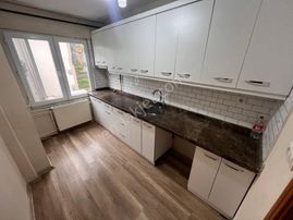 Yüksel'den Cumhuriyet'te Şahane Konumda Kapalı Mutfak 2+1 Satılık Daire