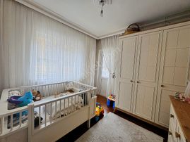 * Adnan Kahveci Cd. 3+1,cadde Üzerinde,yapılı,ön Cephe