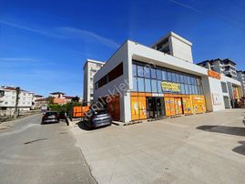 E.g.a Gayrimenkul Karşıyaka Sior 3+1 Lüks Teraslı Bahçe Katı !!!