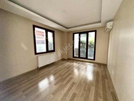 Acil! Ümraniye İstiklal Mh, Oturuma Hazır Satılık 2+1 Boş Daire