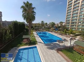 Site İçinde Satılık 2+1 Daire 135m2