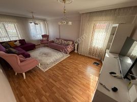 Yunus Emre Cadde Üzeri Genç Bina Orta Kat 3+1 Bağımsız Ön Cephe