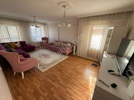 Yunus Emre Cadde Üzeri Genç Bina Orta Kat 3+1 Bağımsız Ön Cephe