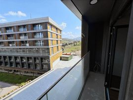 Semt77'de 1+0 Havuz Manzaralı Eşyalı Ve Eşyasız Stüdyo Daire