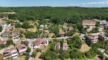 Şile Üvezli De Güzel Konumda Villa Yapmaya Uygun Arsa