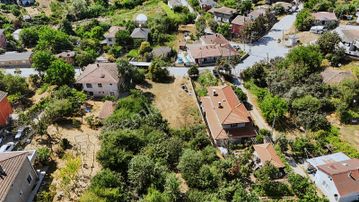 Şile Üvezli De Güzel Konumda Villa Yapmaya Uygun Arsa