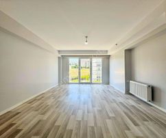 Güzel City'den Cadde Üzeri+havuz Cepheli 2+1 Dekorlu Dairemiz!