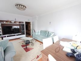 Kuşcağız Mahallesi Cadde Üzerinde Ön Cephe Muhteşem Lokasyon 3+1