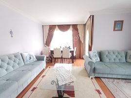 Kuşcağız Mahallesi Cadde Üzerinde Ön Cephe Muhteşem Lokasyon 3+1