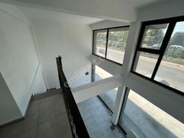 Salihli De Kiralık Batarkatlı Köşe Doğalgaz Isınmalı Dükkan