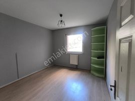 Özlüce Merkez De 3+1 Giriş Kat Kiralık Daire