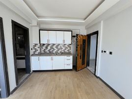 Lavınıa'dan Havuzlu Satılık Daire