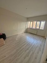 Gülyurt Mahallesinde Kiralık 3+1 Ara Kat Daire