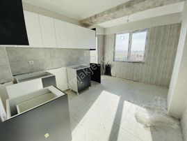 Sarsılmaz Grup Orta Kat Ebeveyn Banyolu Asansörlü 3+1 Daire