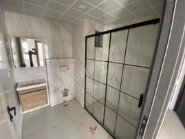 Sarsılmaz Grup Orta Kat Ebeveyn Banyolu Asansörlü 3+1 Daire