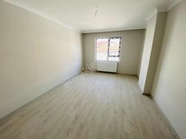 Sarsılmaz Grup Merkezin İçerisinde İskanlı Kapalı Garaj 3+1