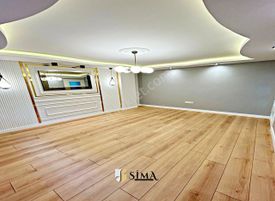 Metrobüsün Dibinde Giriş Kat Seviyesinde Dekorlu 2+1 Satılık Daire