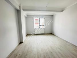 Sarsılmaz'dan Merkezi Konumda 3+1 130 M2 Önü Açık Fırsat Daire