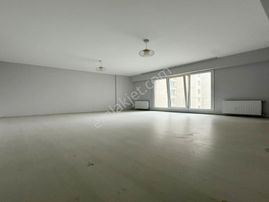 Esilakent Sitesi 2+1 Kiralık Daire Cadde Üzeri Full Konsept!