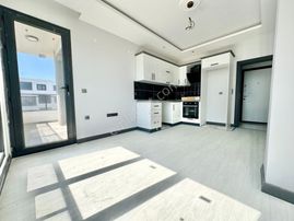 ⭐akçay Ay Emlak'tan⭐altınkum'da Doğalgazlı Denize 300 Mt Şık Tasarımlı Satılık 1+1 Ultra Lüks Daire