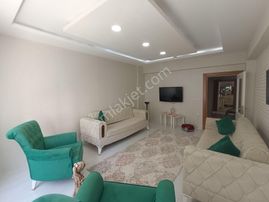 Van Yapı Emlak'tan Golden Hause-1 Sitesinde Satılık 3+1 Daire