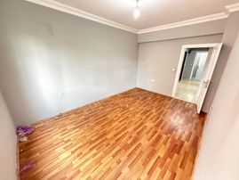 Konuksever Mah'sinde 2+1 Ayrı Mutfaklı 1.katta Kiralık Daire