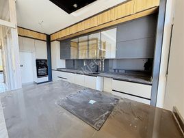 Redstone Castle Etimesgut Bağlıca Satılık 5+1 Villa